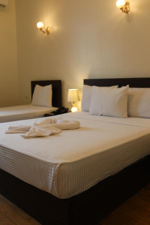 Hostal New Midtown